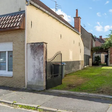 Holiday home 'maison Baptiste' La Campagne En Annoeullin