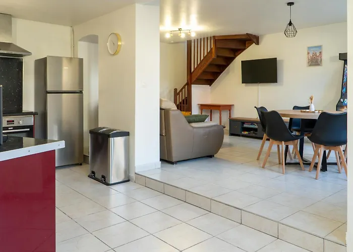 Hébergement de vacances 'maison Baptiste' La Campagne En *