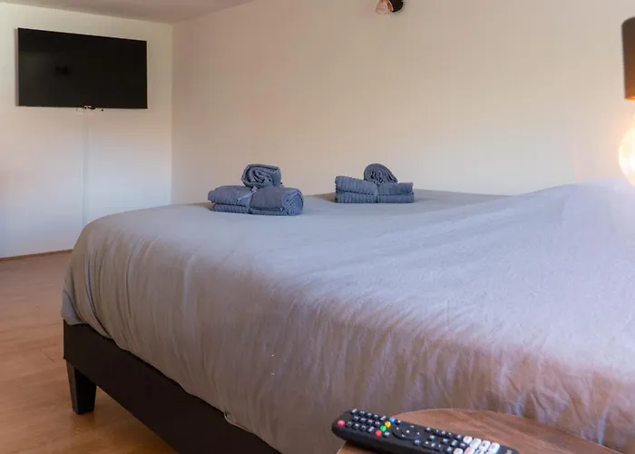 'maison Baptiste' La Campagne En Hébergement de vacances Annoeullin